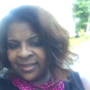 Meet your Posher, Adrienne